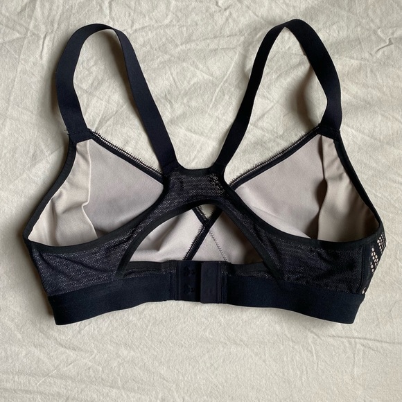 EUC Lululemon Awake to Lace Black & Barely Beige Bra Athletic Size 32D RARE - Picture 5 of 7